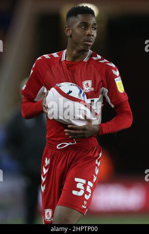 MIDDLESBROUGH, GROSSBRITANNIEN. FEB 22nd Isaiah Jones von Middlesbrough während des Sky Bet Championship-Spiels zwischen Middlesbrough und West Bromwich Albion am Dienstag, den 22nd. Februar 2022 im Riverside Stadium, Middlesbrough. (Kredit: Mark Fletcher | MI News) Kredit: MI Nachrichten & Sport /Alamy Live News Stockfoto