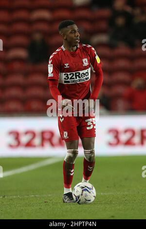 MIDDLESBROUGH, GROSSBRITANNIEN. FEB 22nd Isaiah Jones von Middlesbrough während des Sky Bet Championship-Spiels zwischen Middlesbrough und West Bromwich Albion am Dienstag, den 22nd. Februar 2022 im Riverside Stadium, Middlesbrough. (Kredit: Mark Fletcher | MI News) Kredit: MI Nachrichten & Sport /Alamy Live News Stockfoto