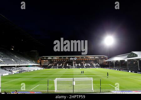 London, Großbritannien. 23rd. Februar 2022. Eine allgemeine Ansicht des Stadionvorstartes während des Spiels der EFL Sky Bet Championship zwischen Fulham und Peterborough United im Craven Cottage, London, England am 23. Februar 2022. Foto von Carlton Myrie. Nur zur redaktionellen Verwendung, Lizenz für kommerzielle Nutzung erforderlich. Keine Verwendung bei Wetten, Spielen oder Veröffentlichungen einzelner Clubs/Vereine/Spieler. Kredit: UK Sports Pics Ltd/Alamy Live Nachrichten Stockfoto
