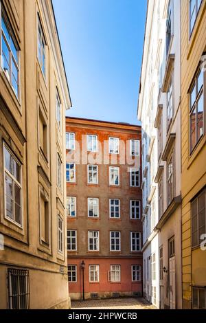 Typische alte Häuser in Wien erste Bezirk in der berühmten Gegend Moelker Steig Stockfoto