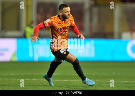 Benevento, Italien. 23rd. Februar 2022. Roberto Insigne Spieler von Benevento, während des Spiels der italienischen Serie B Meisterschaft zwischen Benevento gegen Como Endergebnis, Benevento 5, Como 0, Spiel im Ciro Vigorito Stadion gespielt. Benevento, Italien, 23. Februar 2022. (Foto von Vincenzo Izzo/Sipa USA) Quelle: SIPA USA/Alamy Live News Stockfoto