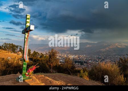 Gewitter über dem Tal von Cusco, Mirador del Cristo Blanco, Cusco, Peru Stockfoto