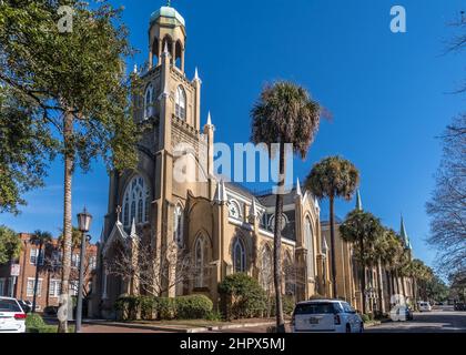 Gelegen im historischen Viertel von Savannah, Georgia, am wunderschönen Monterey Square, ist die Kongregation Mickve Israel die älteste Synagoge im Süden Stockfoto
