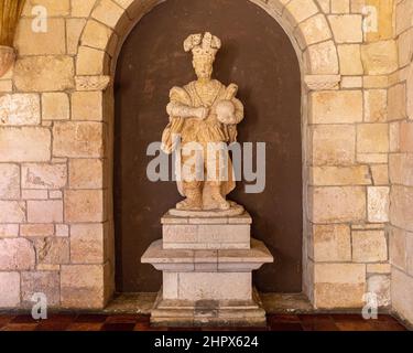 Statue von Alfonso VIII im alten spanischen Kloster - North Miami Beach, Florida, USA Stockfoto