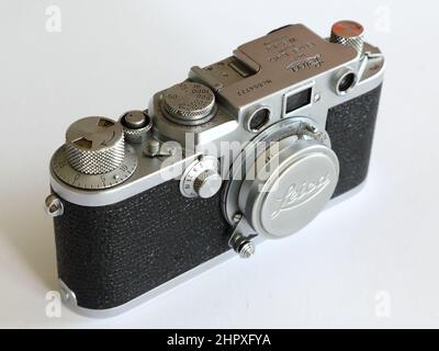 Eine klassische deutsche Leica IIIF, eine ideale Kamera für den Fotojournalismus Stockfoto