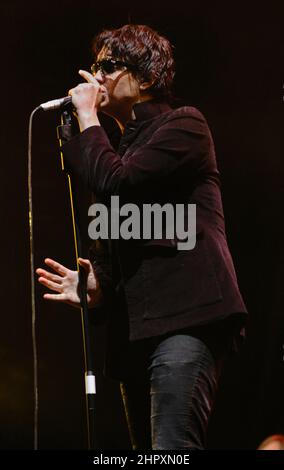 Julian Casablancas - The Strokes, V2004, Hylands Park, Chelmsford, Essex, Großbritannien - 22. August 2004 Stockfoto