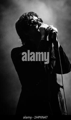 Julian Casablancas - The Strokes, V2004, Hylands Park, Chelmsford, Essex, Großbritannien - 22. August 2004 Stockfoto