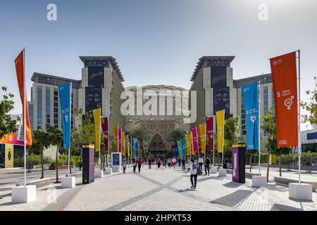 Die Al Wasl Plaza und ihr Dome sind das wichtigste Wahrzeichen der Dubai Expo 2020, Vereinigte Arabische Emirate. Stockfoto