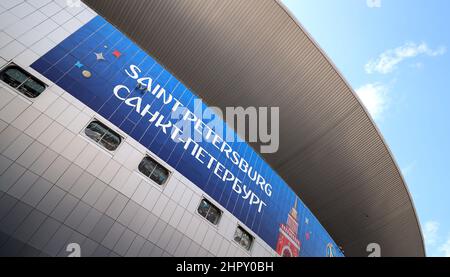 Datei-Foto vom 14-07-2018 der Gesamtansicht der Gazprom Arena, Sankt Petersburg. Notfallpläne werden von der UEFA erstellt, wo das Champions-League-Finale in dieser Saison zu hosten ist, versteht die PA-Nachrichtenagentur. Die Gazprom Arena mit 68.000 Kapazität in St. Petersburg hatte die Möglichkeit erhalten, das europäische Showpiece-Event zu veranstalten, aber Ereignisse über Nacht dürften einen Wechsel des Veranstaltungsortes bewirken. Ausgabedatum: Donnerstag, 24. Februar 2022. Stockfoto