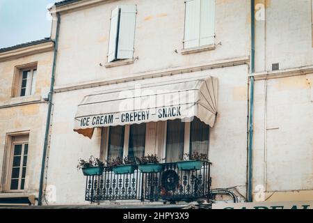 Eiscreme und Snackbar in Cognac, Frankreich Stockfoto