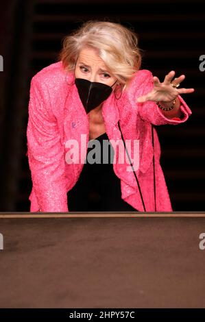 Emma Thompson bei der Premiere von „Good luck to you, Leo Grande“ während der Berlinale 72nd im Friedrichstadtpalast am 12. Februar 2022 in Berlin. Stockfoto