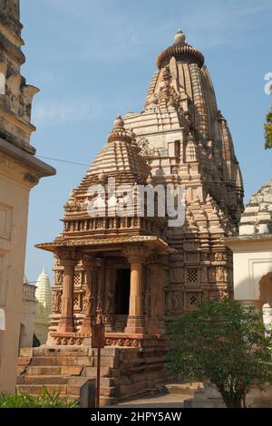 Parsvanath Tempel, der größte der Jain Tempel in der östlichen Gruppe bei Khajuraho, in Madya Pradesh, Indien Stockfoto