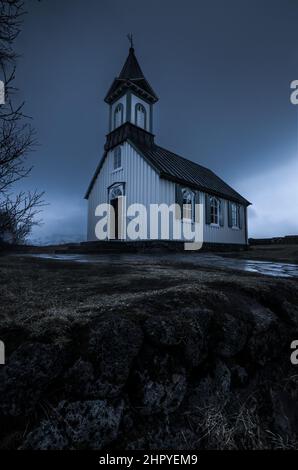 Blick auf die Thingvallakirkja Kirche im Thingvellir Nationalpark, Island Stockfoto