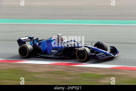 NicholLatifi von Williams-Mercedes während des zweiten Tages der Vorsaison-Tests auf dem Circuit de Barcelona-Catalunya, Spanien. Bilddatum: Donnerstag, 24. Februar 2022. Stockfoto