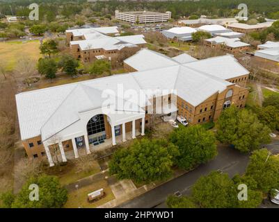 Tallahassee, FL, USA - 18. Februar 2022: Luftaufnahme Tallahassee Community College Stockfoto