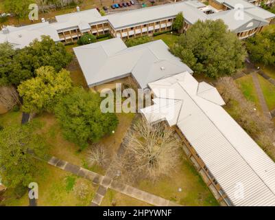 Tallahassee, FL, USA - 18. Februar 2022: Luftaufnahme Tallahassee Community College Stockfoto