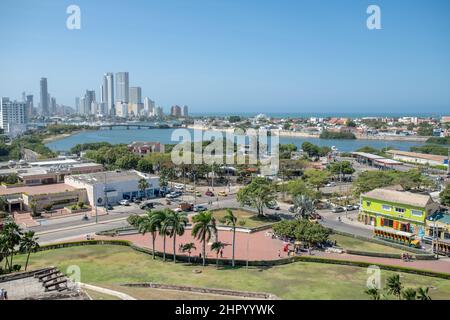 Ein Blick auf Cartagena vom Castillo San Rojo de Barajas in Kolumbien Stockfoto