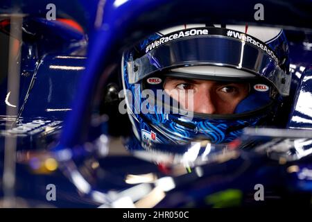 Barcelona, Spanien. 24th. Februar 2022. #6 Nichola Latifi (CAN, Williams Racing), F1 Pre-Season Testing auf dem Circuit de Barcelona-Catalunya am 24. Februar 2022 in Barcelona, Spanien. (Foto von HIGH TWO) Quelle: dpa/Alamy Live News Stockfoto