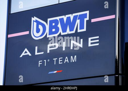 Alpine F1 Team, Ambiance Logo während der Vorsaison-Rennbahn vor der FIA Formel 1-Weltmeisterschaft 2022, auf dem Circuit de Barcelona-Catalunya, vom 23. Bis 25. Februar 2022 in Montmelo, bei Barcelona, Spanien - Foto Xavi Bonilla / DPPI Stockfoto