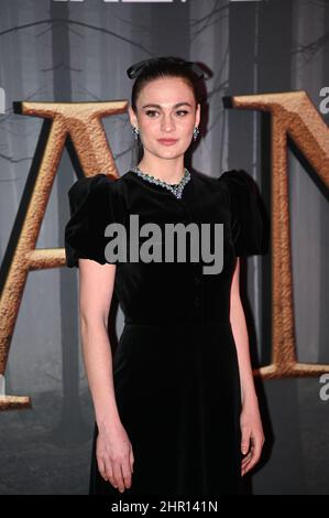 Sophie Skelton verbarcht bei der „Outlander“-Staffel sechs Premiere-Kostüme im Royal Stockfoto