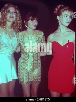 Tori Spelling Shannen Doherty Jennie Garth 1994 Foto von John Barrett/PHOTOlink Stockfoto