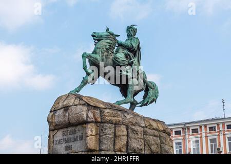 Reiterstandbild des Gründers der Ukraine, Hetman Bogdan Khmelnyzky, auf dem Sofia-Platz, im Zentrum von Kiew, der Hauptstadt der Ukraine Stockfoto