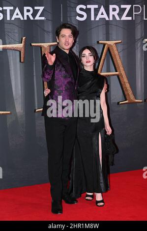 Brandstivers bei der „Outlander“-Staffel am 24th 2022. Februar werden sechs Premiere-Kostüme in der Royal Albert Hall, London, Großbritannien, gezeigt. Stockfoto