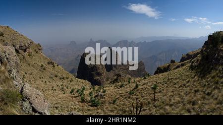 Landschaftspanorama des Simien Mountains National Park im Hochland von Nord-Äthiopien. Stockfoto