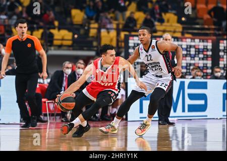 ATHEN, GRIECHENLAND - 24. FEBRUAR: Kostas Sloukas, #11 von Olympiacos Piräus während der regulären Saison der Turkish Airlines EuroLeague am 24. Februar 2022 im Peace and Friendship Stadium in Athen, Griechenland, findet das Spiel der Runde 27 zwischen Olympiacos Piräus und AX Armani Exchange Milan statt. Quelle: Stefanos Kyriazis/Alamy Live News Stockfoto