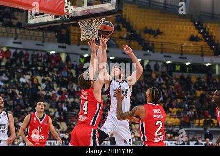 ATHEN, GRIECHENLAND - 24. FEBRUAR: NICOLO MELLI, #9 der AX Armani Exchange Mailand im Einsatz während des 27 regulären Saisonkampfs der Turkish Airlines EuroLeague am 24. Februar 2022 im Peace and Friendship Stadium zwischen Olympiacos Piräus und AX Armani Exchange Mailand. Quelle: Stefanos Kyriazis/Alamy Live News Stockfoto