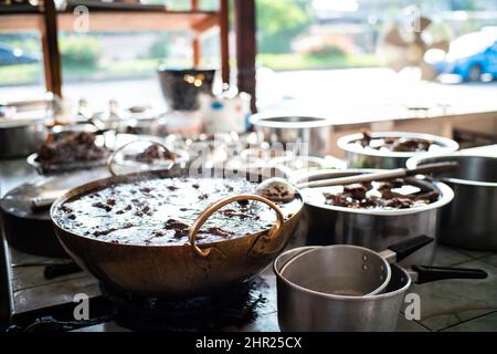 Entennudelsuppe mit Nudel, chinesisches Gourmet-Essen Stockfoto