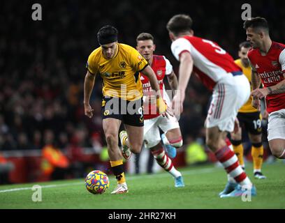 London, Großbritannien. 24.. Februar 2022. Raul Jimenez (WW) beim EPL-Spiel Arsenal gegen Wolves im Emirates Stadium, London, Großbritannien, am 24. Februar 2022. Kredit: Paul Marriott/Alamy Live Nachrichten Stockfoto