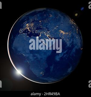 Erdfoto bei Nacht, Weltkarte, Satellitenfoto, Stadtlichter von Europa, Afrika, Naher Osten aus dem All. Elemente dieses Bildes, die von der NASA eingerichtet wurden Stockfoto