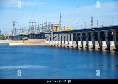 Blick auf das Wasserkraftwerk Wolga. Wolgograd, Russland Stockfoto