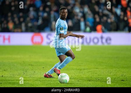 Randers, Dänemark. 24., Februar 2022. Tosin Kehinde (10) vom Randers FC, gesehen während des UEFA Europa Conference League-Spiels zwischen dem Randers FC und Leicester City im Cepheus Park in Randers. (Foto: Gonzales Photo - Balazs Popal). Stockfoto