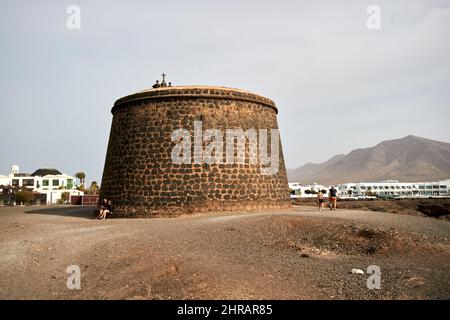 castillo de las coloradas playa blanca Lanzarote, Kanarische Inseln, Spanien gebaut als Suche nach Piraten, darunter Sir francis drake Stockfoto