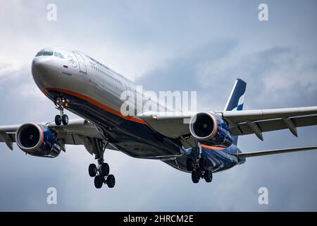 Aeroflot-Flugzeuge landen am 2. 2019. August auf dem Flughafen London Heathrow, Middlesex, Großbritannien Stockfoto