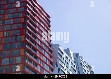 Schöne Aufnahme der modernen Skyline von Rotterdam in den Niederlanden Stockfoto