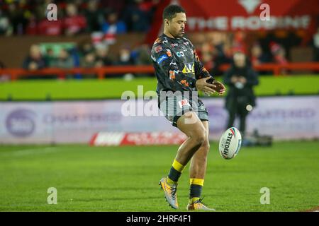 Hull, Großbritannien. 25.. Februar 2022. Jordan Turner von Castleford Tigers während des Super League-Spiels zwischen Hull KR und Castleford im Craven Park Stadium, Hull am 25. Februar 2022. Foto von Simon Hall. Nur zur redaktionellen Verwendung, Lizenz für kommerzielle Nutzung erforderlich. Keine Verwendung bei Wetten, Spielen oder Veröffentlichungen einzelner Clubs/Vereine/Spieler. Kredit: UK Sports Pics Ltd/Alamy Live Nachrichten Gutschrift: UK Sports Pics Ltd/Alamy Live Nachrichten Stockfoto