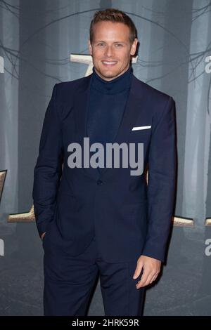 LONDON, ENGLAND - 24. FEBRUAR: Sam Heughan nimmt an der britischen Premiere von „Outlander“ Season Six in der Royal Festival Hall am 24. Februar 2022 in London Teil Stockfoto