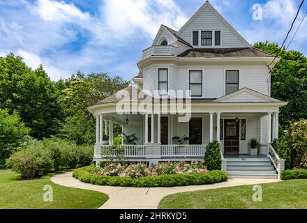 Vorderfassade der 857 North Main Street, Greenport, NY Stockfoto