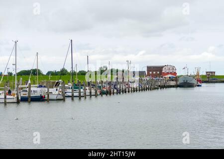 Ostersiel Hafen bei Pellworm, einer Insel in Nordfriesland, Deutschland Stockfoto