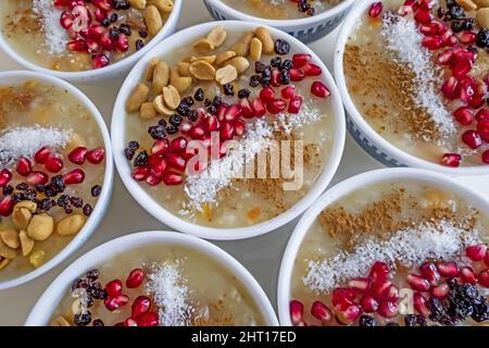 Bereit zum Essen traditionelle türkische Dessert, Asure Stockfoto