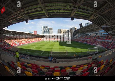 LONDON, GROSSBRITANNIEN. FEB 26. Brentford Community Stadium, aufgenommen während des Premier League-Spiels zwischen Brentford und Newcastle United im Brentford Community Stadium, Brentford am Samstag, 26.. Februar 2022. (Kredit: Federico Maranesi | MI Nachrichten) Kredit: MI Nachrichten & Sport /Alamy Live Nachrichten Stockfoto