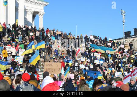 Demonstration gegen russischen Angriff auf die Ukraine. Stockfoto