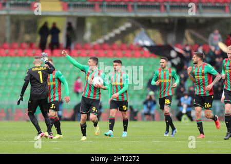 Terni, Italien. 26. Feb, 2022. Jubel Ternana während Ternana Calcio vs US Cremonese, Italienisches Fußballspiel der Serie B in Terni, Italien, Februar 26 2022 Quelle: Independent Photo Agency/Alamy Live News Stockfoto