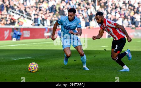 *** Während des Premier League-Spiels zwischen Brentford und Newcastle United am 26. Februar 2022 im Brentford Community Stadium, London, England. Foto von Phil Hutchinson. Nur zur redaktionellen Verwendung, Lizenz für kommerzielle Nutzung erforderlich. Keine Verwendung bei Wetten, Spielen oder Veröffentlichungen einzelner Clubs/Vereine/Spieler. Kredit: UK Sports Pics Ltd/Alamy Live Nachrichten Stockfoto