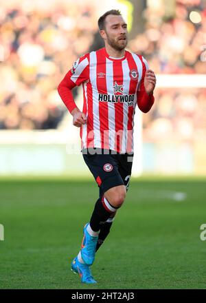 26.. Februar 2022 ; Brentford Community Stadium, London, England; Premier League Football, Brentford gegen Newcastle: Christian Eriksen von Brentford Stockfoto