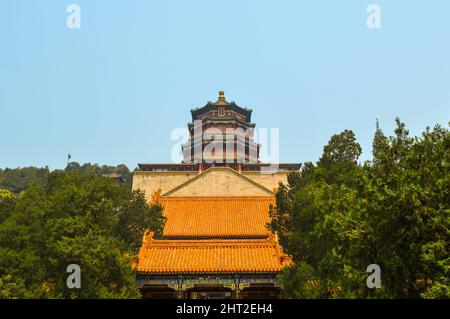 Turm buddhistischer Räucherstäbchen auf dem Longevity Hill des Sommerpalastes in Peking, China Stockfoto