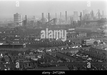 Port Talbot Stahlwerk. West Glamorgan, Wales. 30.. April 1965. Stockfoto